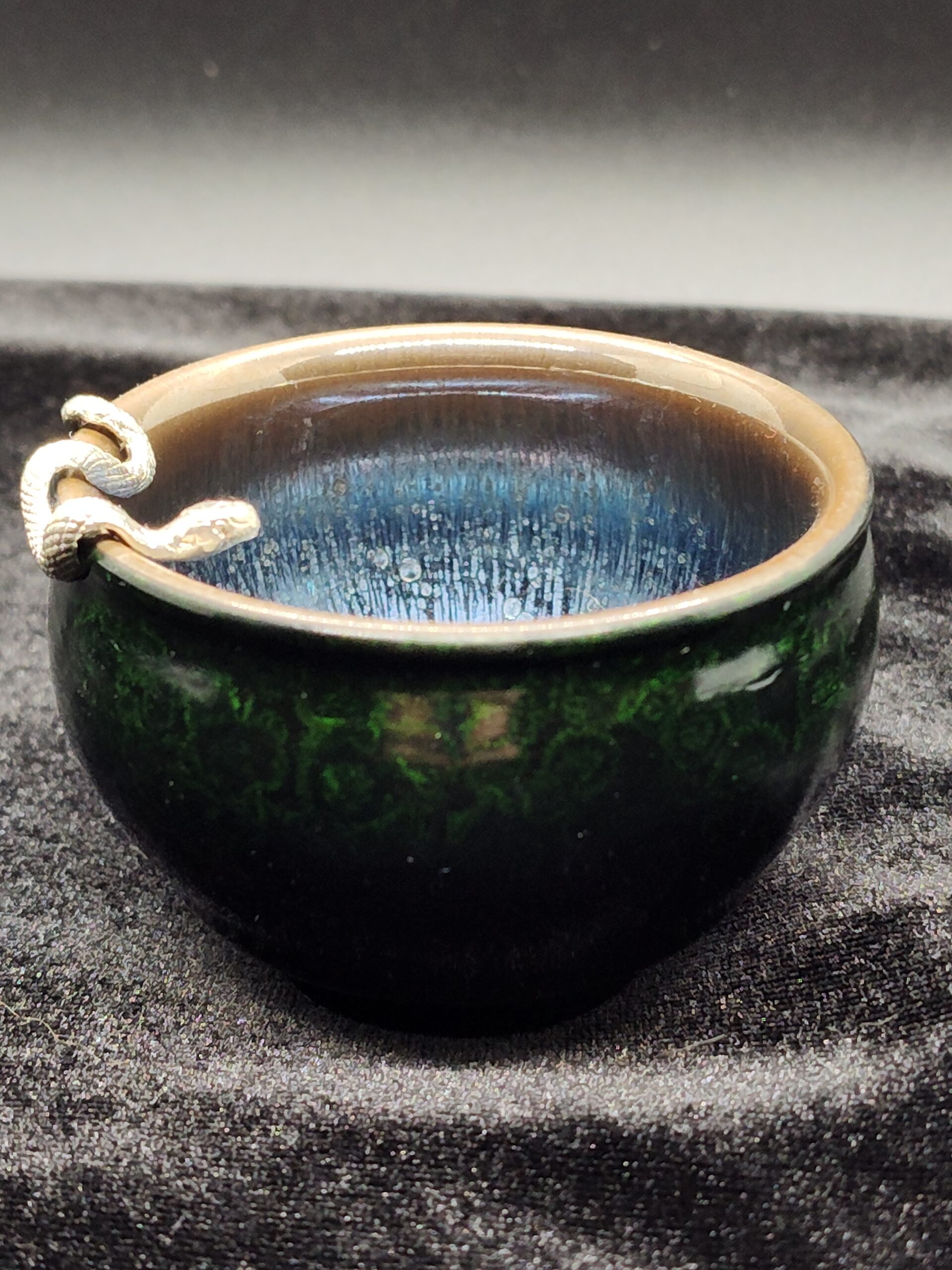 Chen Hong: Green Daqi, Baby Cup