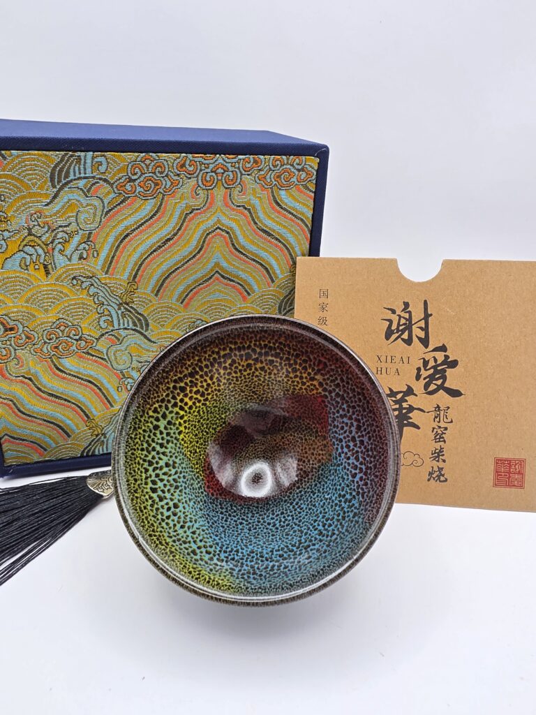 Xie Ai hua multi colored cup
