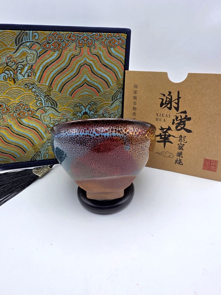 Xie Ai hua multi colored cup
