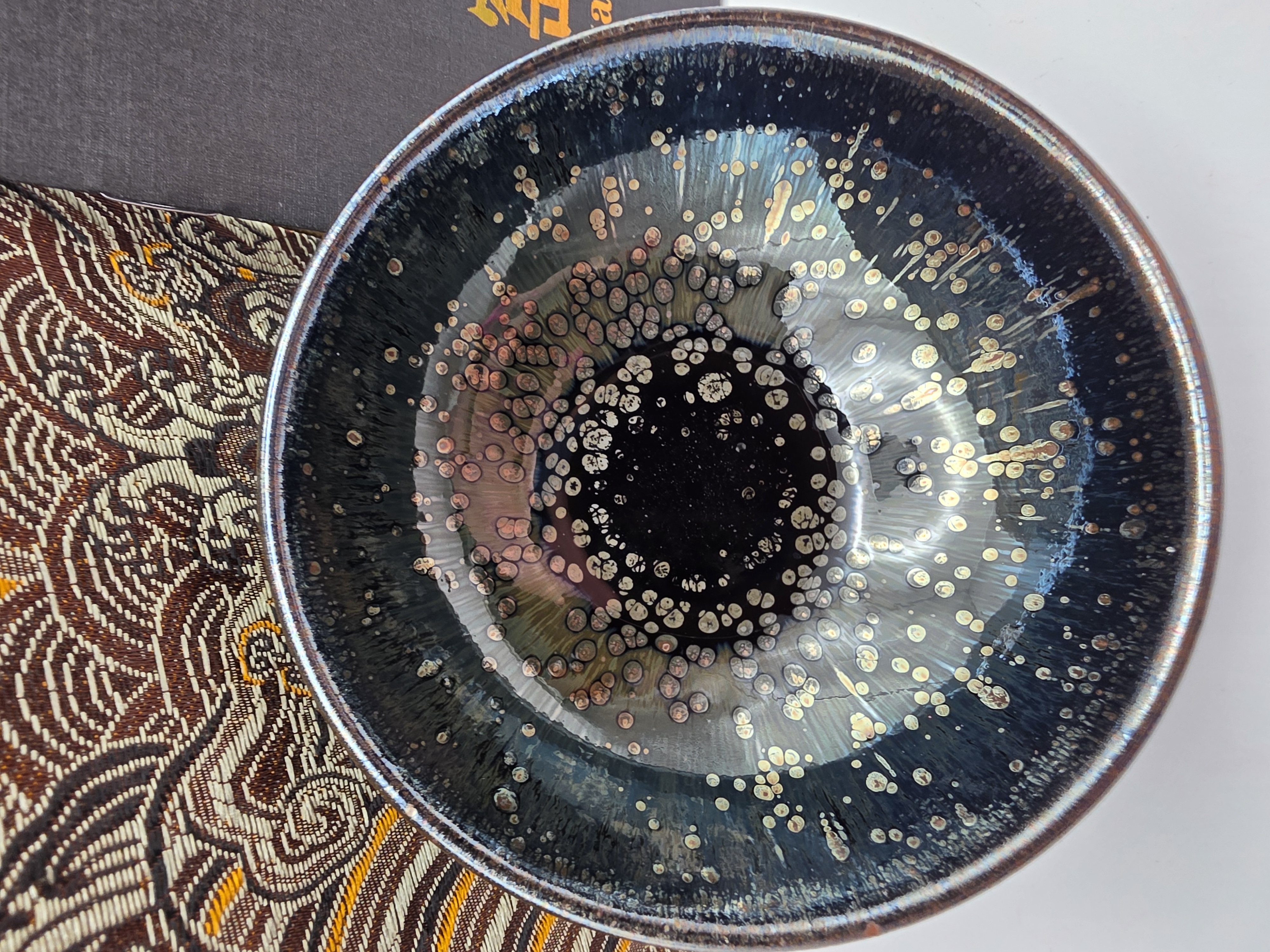 Yuan Wenhui silver oil spot