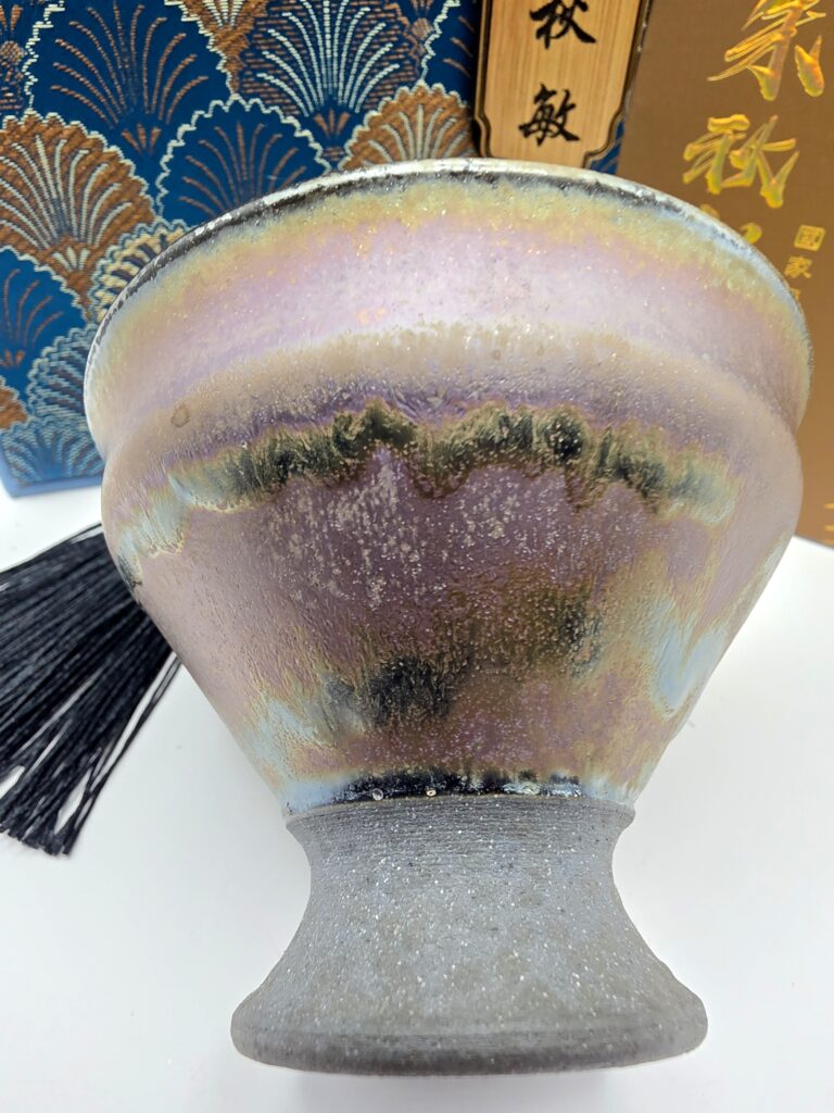 Zhu qiu min Aurora Summit pink pedestal