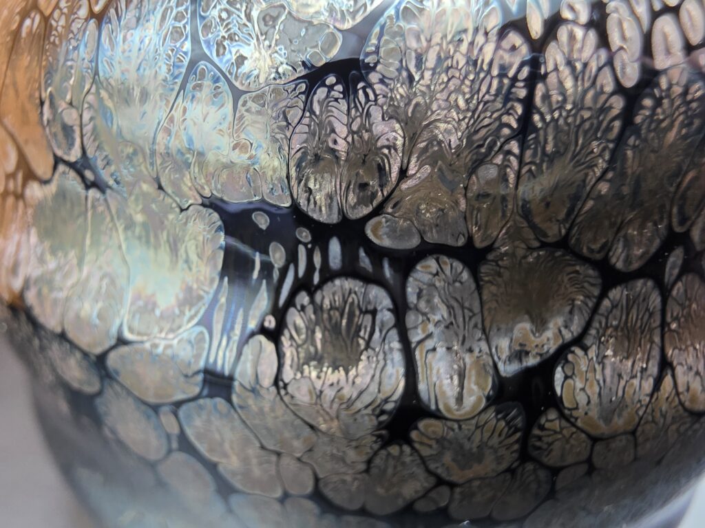 Huang Wenhua custom pedestal sleeping dragon.