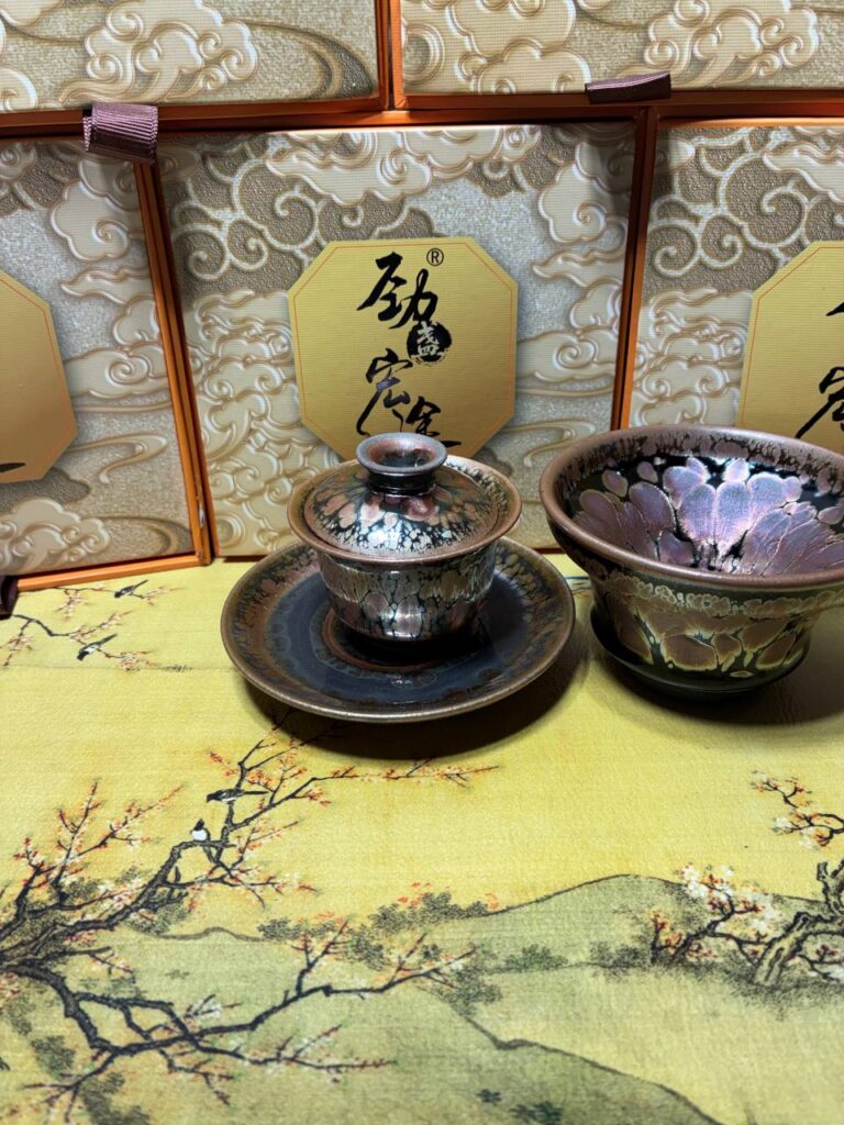 Iridescent Lidded Cup Set