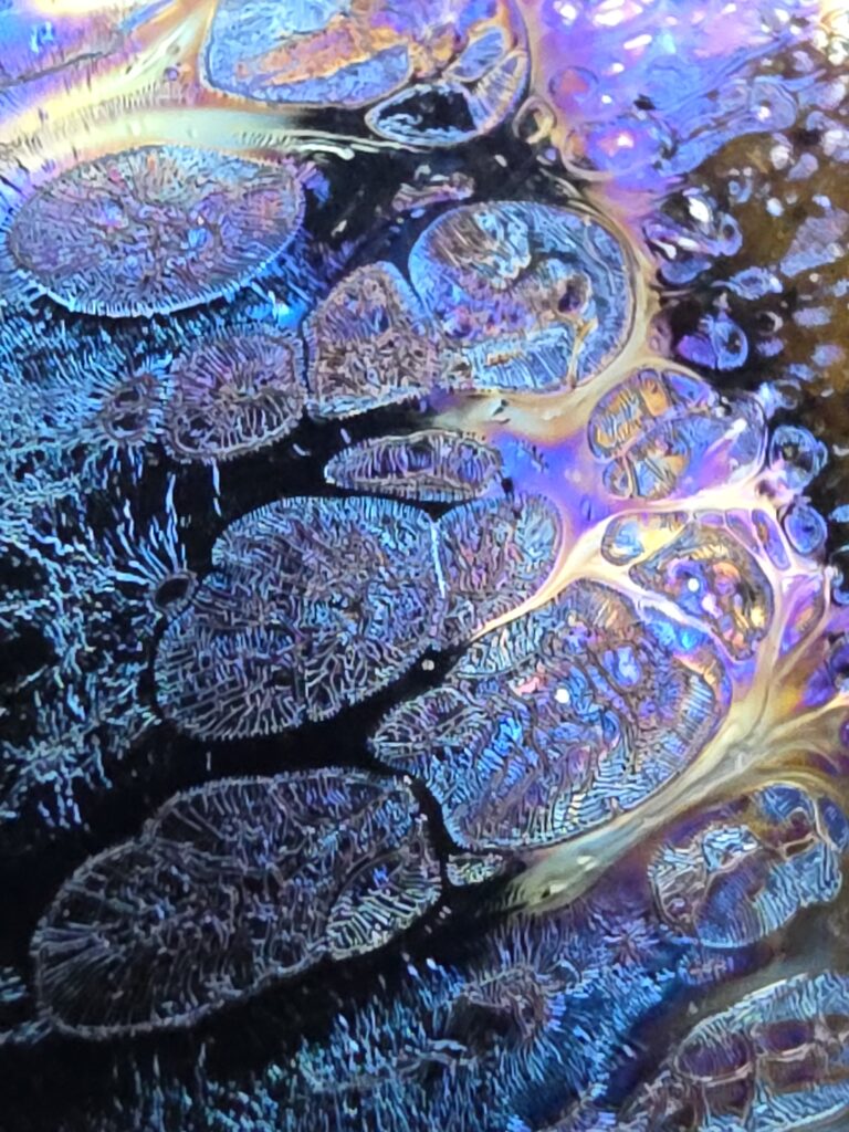 Wang Li Qin blue oil spot