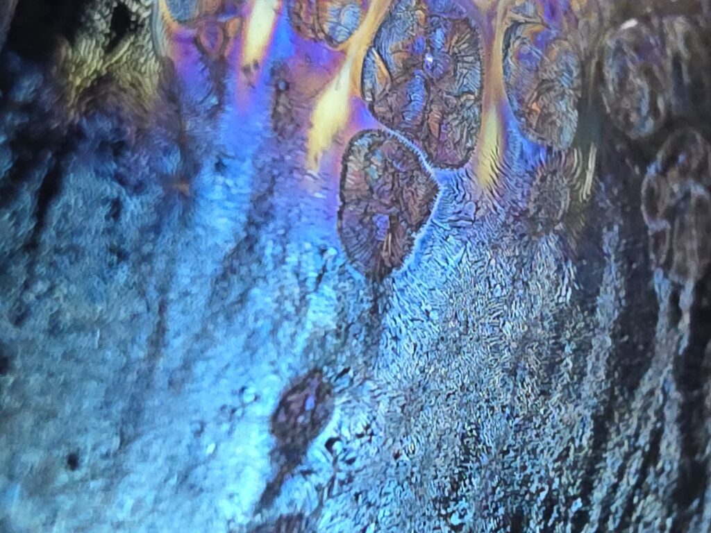 Wang Li Qin blue oil spot